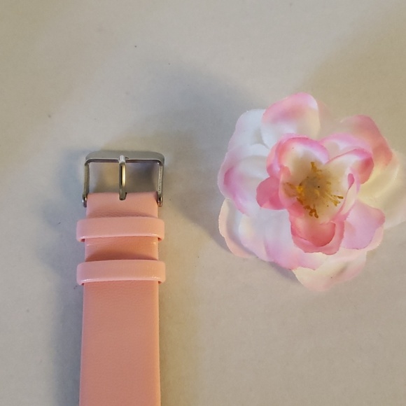 Kawaii pink neko watch, Japan - Picture 3 of 5